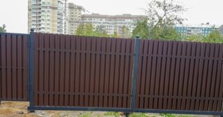 Купить распашные ворота из штакетника Нижнекамск, цена от 2775 руб.
